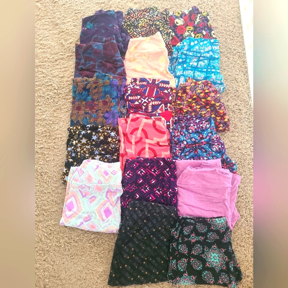 Women's Lularoe leggings- 17 pairs